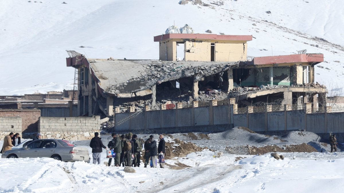 Afghanistan, attacco dei talebani: 50 morti