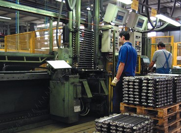 Industria, a gennaio leggera ripresa