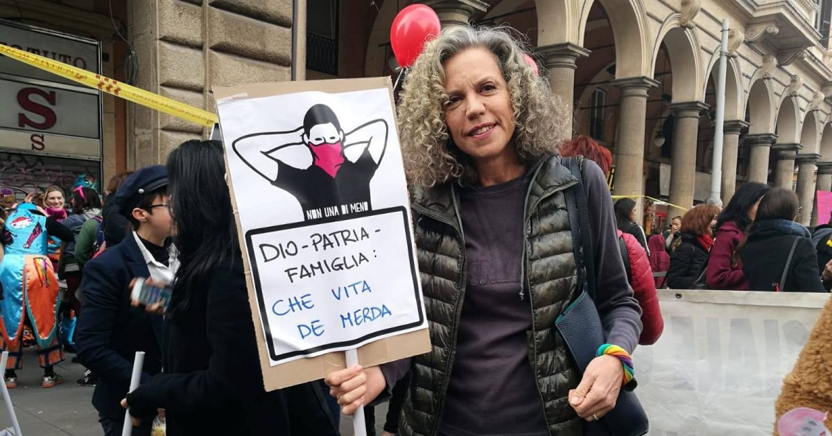 Dio, Patria e Famiglia: ignoranti e paranoici