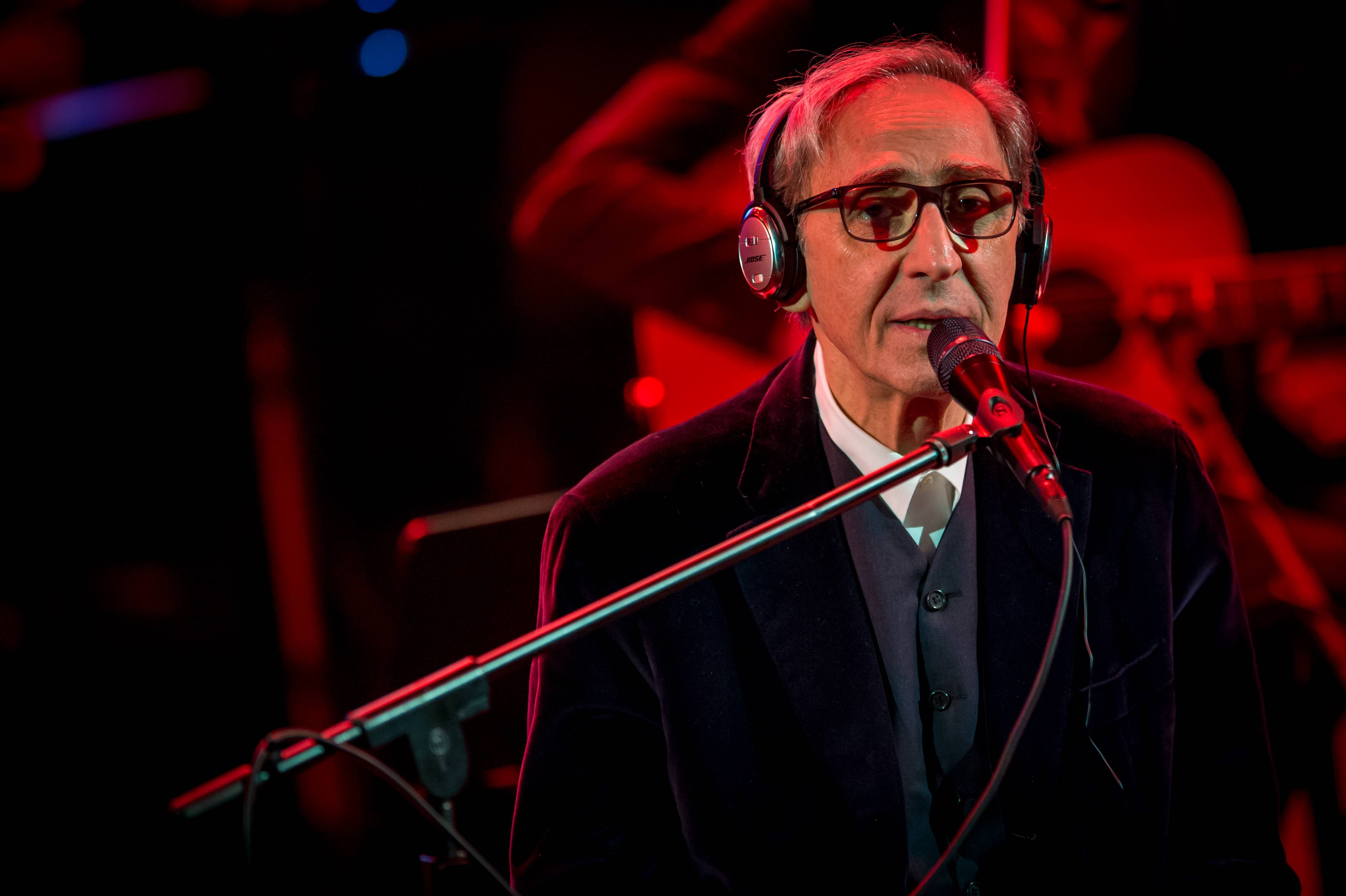 Battiato sta bene: “Il peggio è passato”