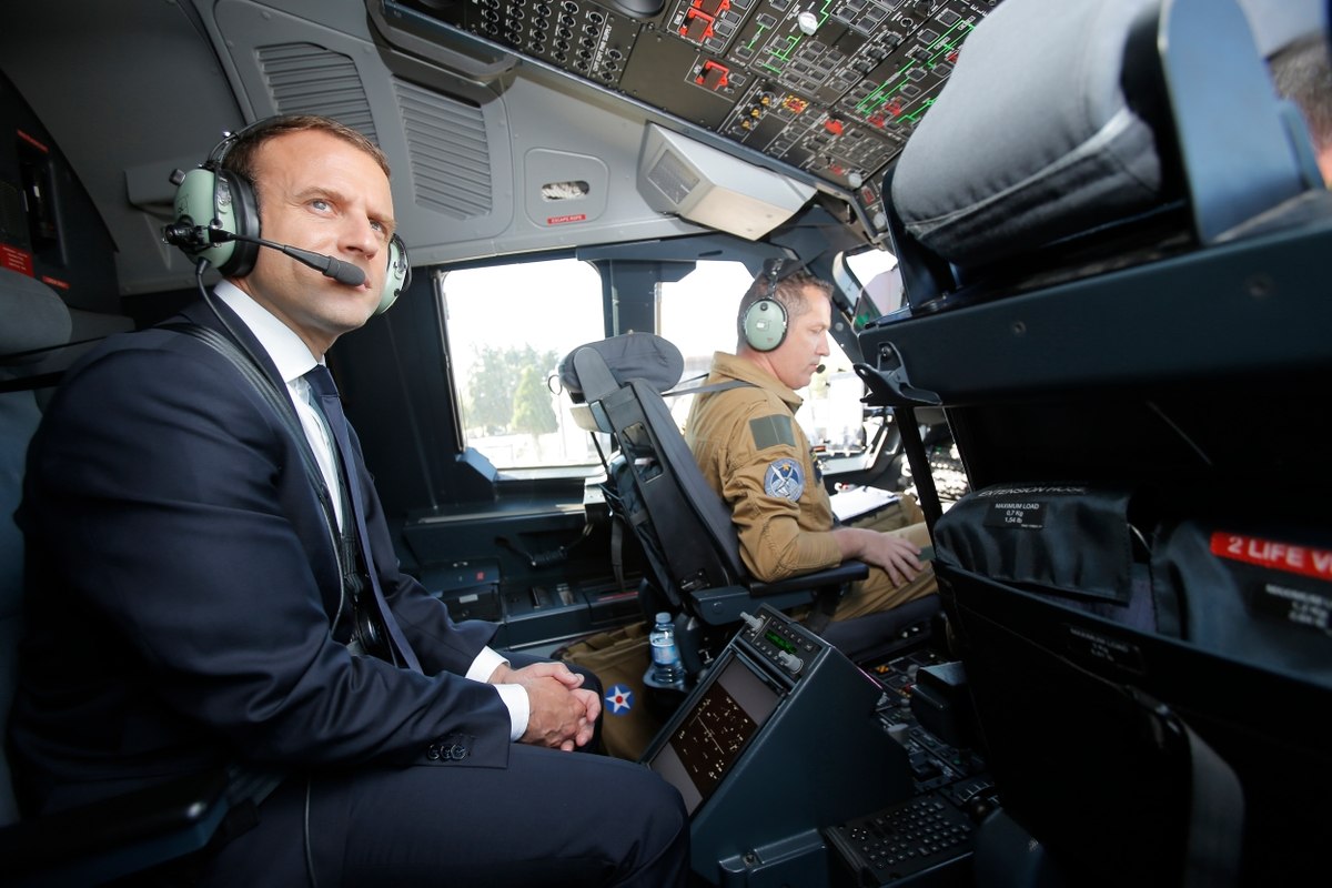 Macron incassa maxi-ordine di 300 Airbus 