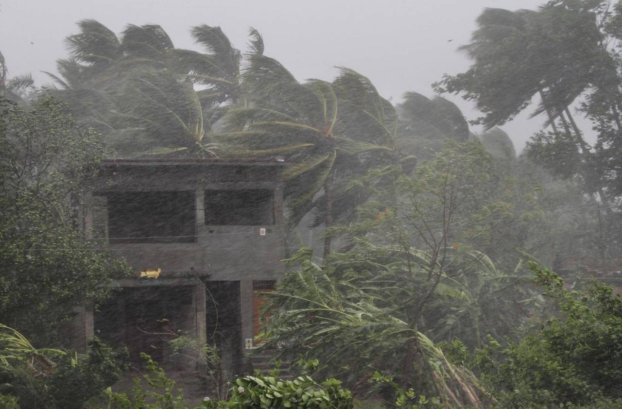 India, ciclone Fani: evacuate 1,2 milioni persone 