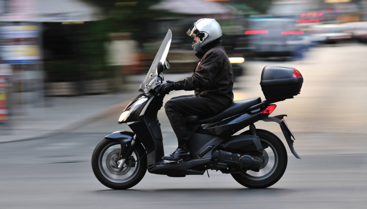 Codice strada: scooter in autostrada