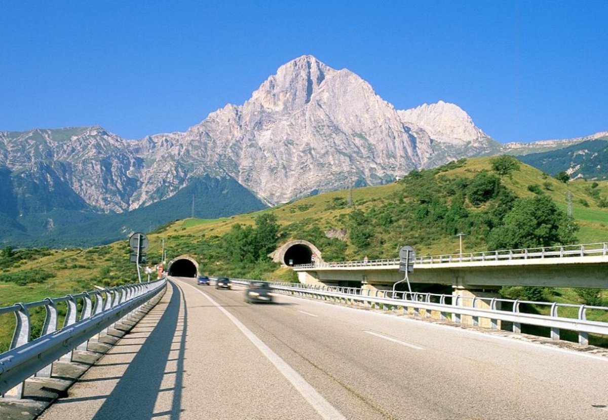 Chiusura Tunnel del Gran Sasso, Mit-Strada Parchi verso un’intesa