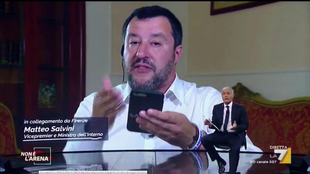 Migranti, Salvini all’attacco: “Renzi e Di Maio dicono le stesse cose”