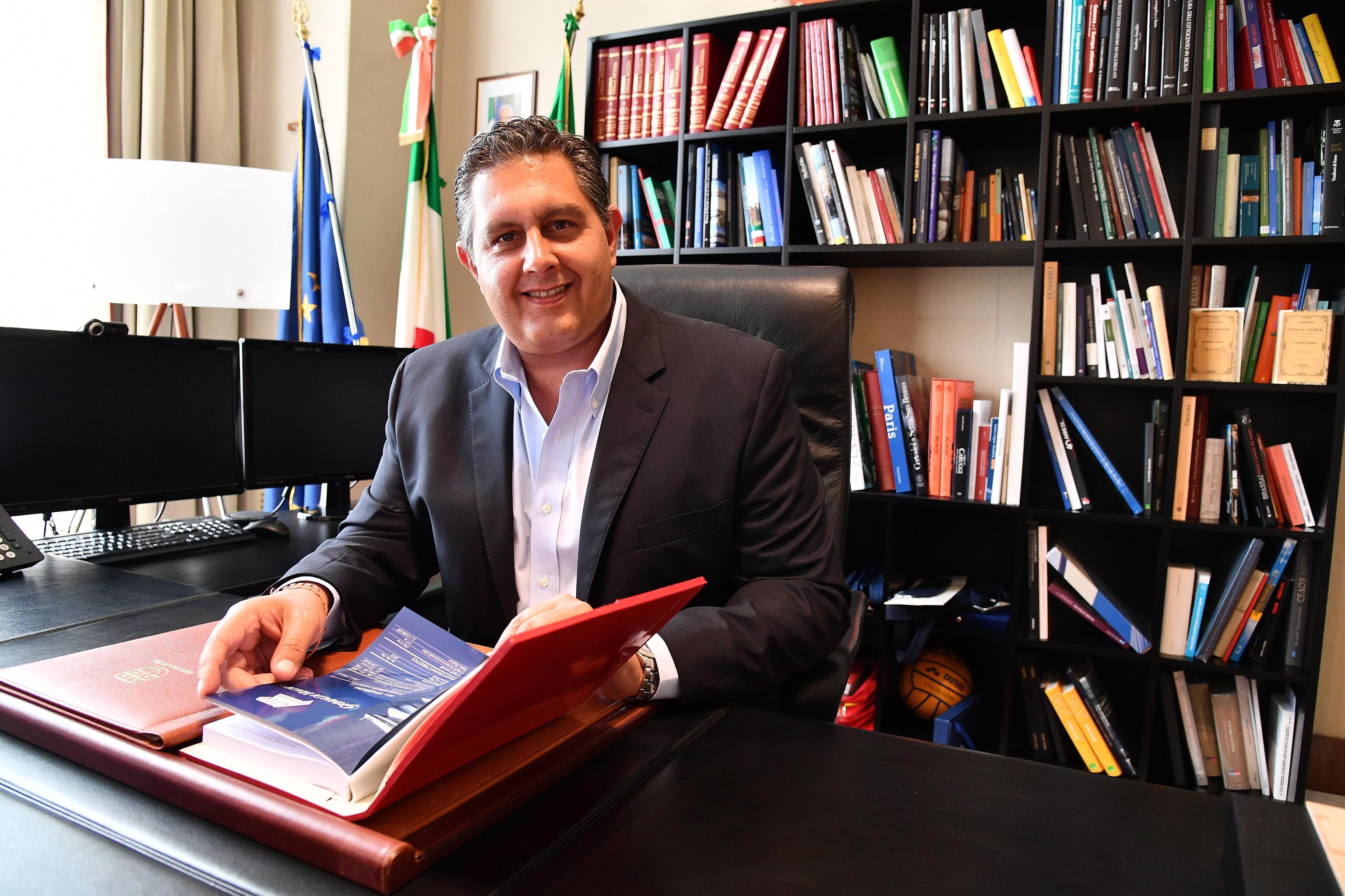 La barca di Forza Italia ribattezzata “Exodus”