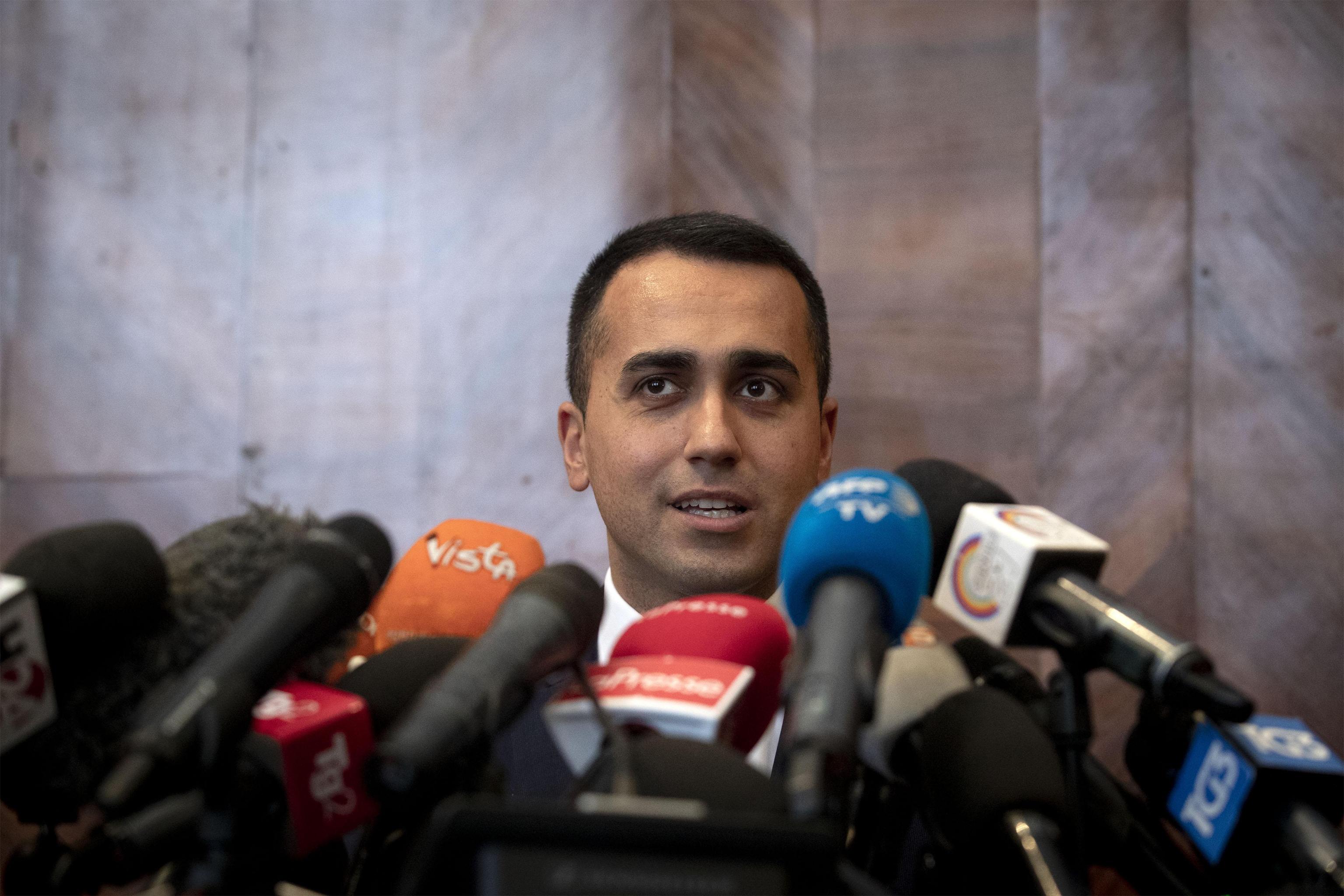 Luigi Di Maio, il buio oltre la siepe