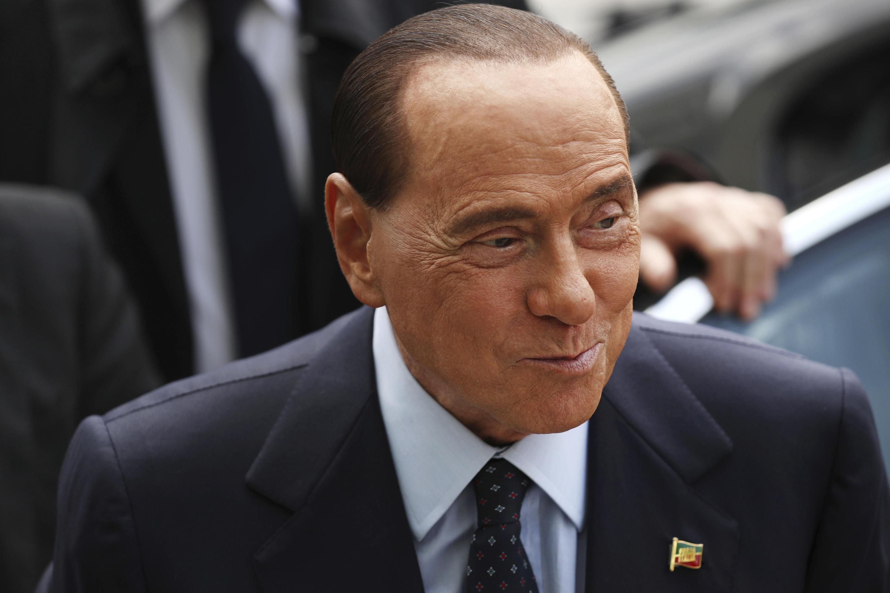 Per salvare Forza Italia bisogna liberare Berlusconi