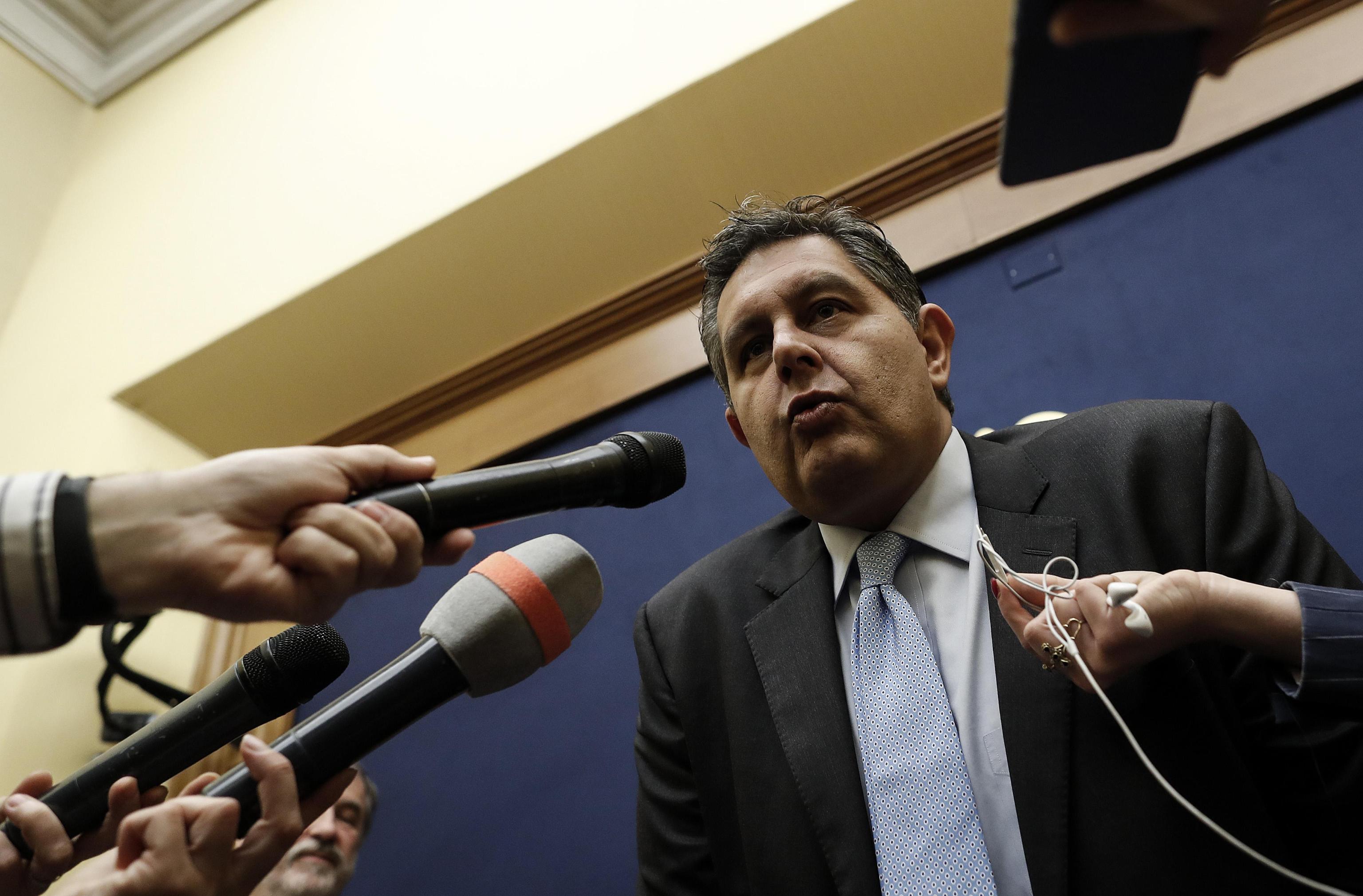 Forza Italia, Toti: “Sondaggi ci danno al 7 per cento”