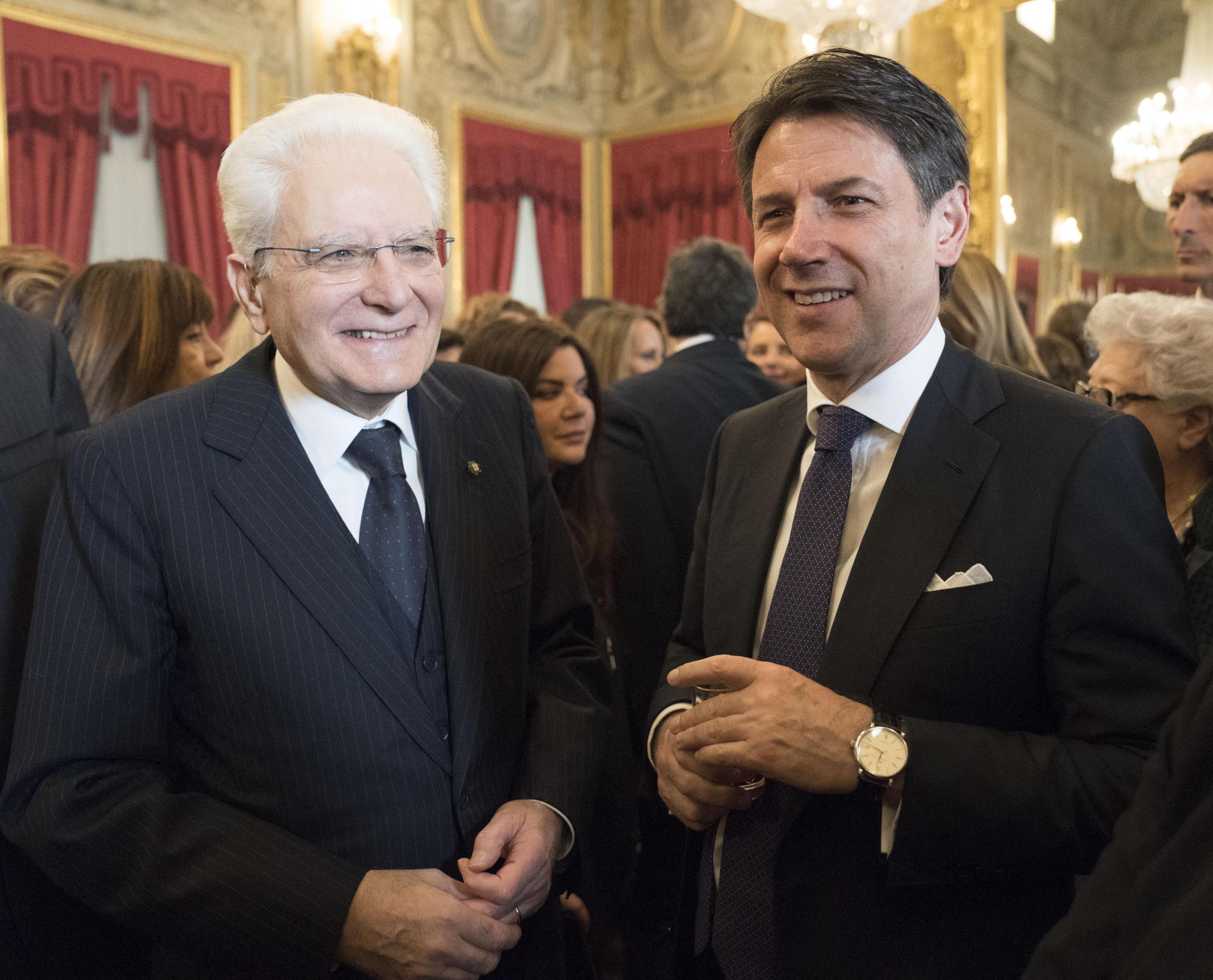 Minaccia la crisi di un Governo che non c’è