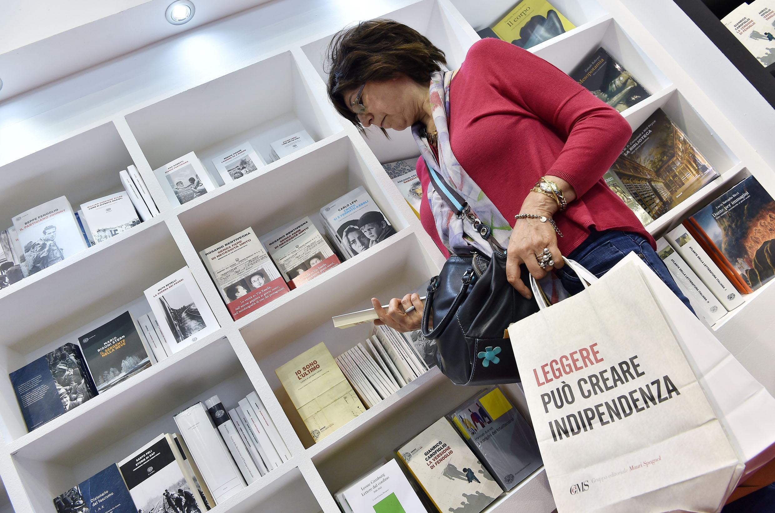 Vivere scrivendo in un mercato saturo