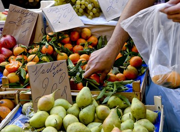 Istat: spesa famiglie ferma a 2.571 euro nel 2018