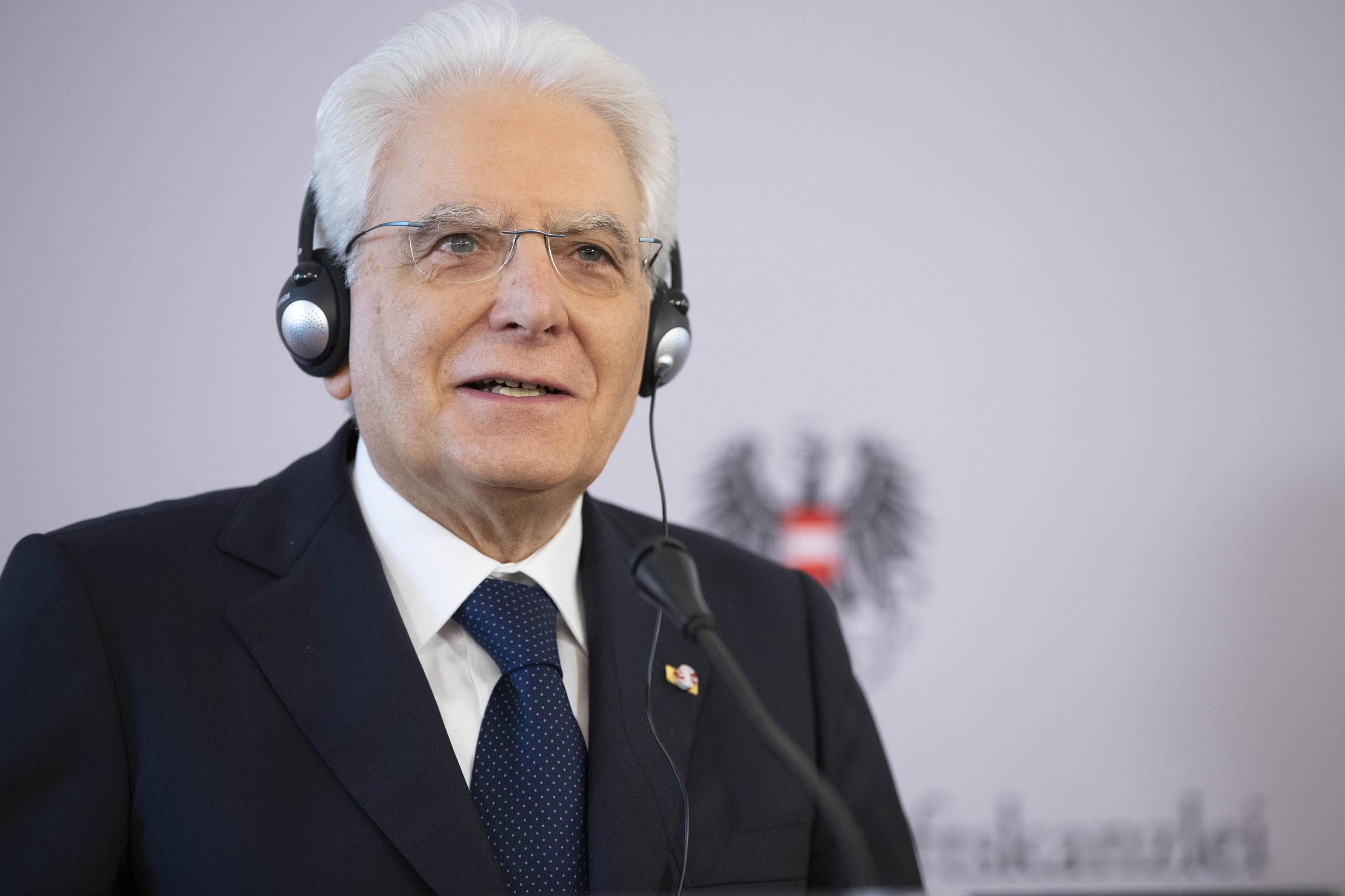 Procedura d’infrazione, Mattarella difende Conte e Tria