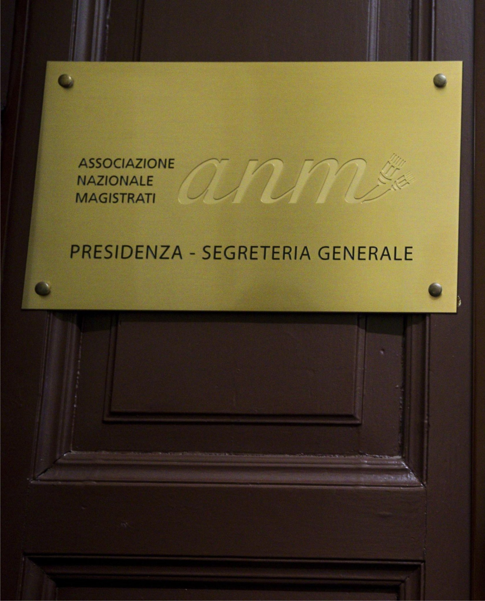 Anm: “Fuzio tuteli istituzioni e si dimetta”