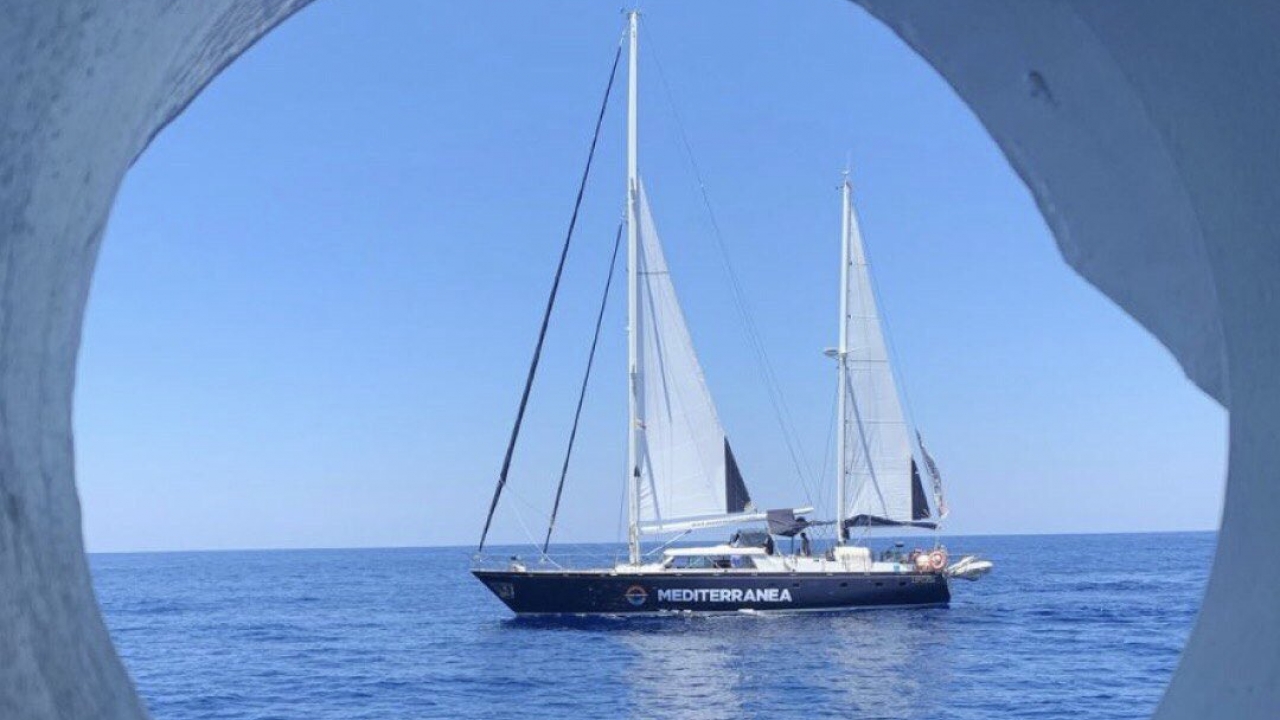 Migranti, Difesa: “Navi militari pronte trasbordo a Malta”