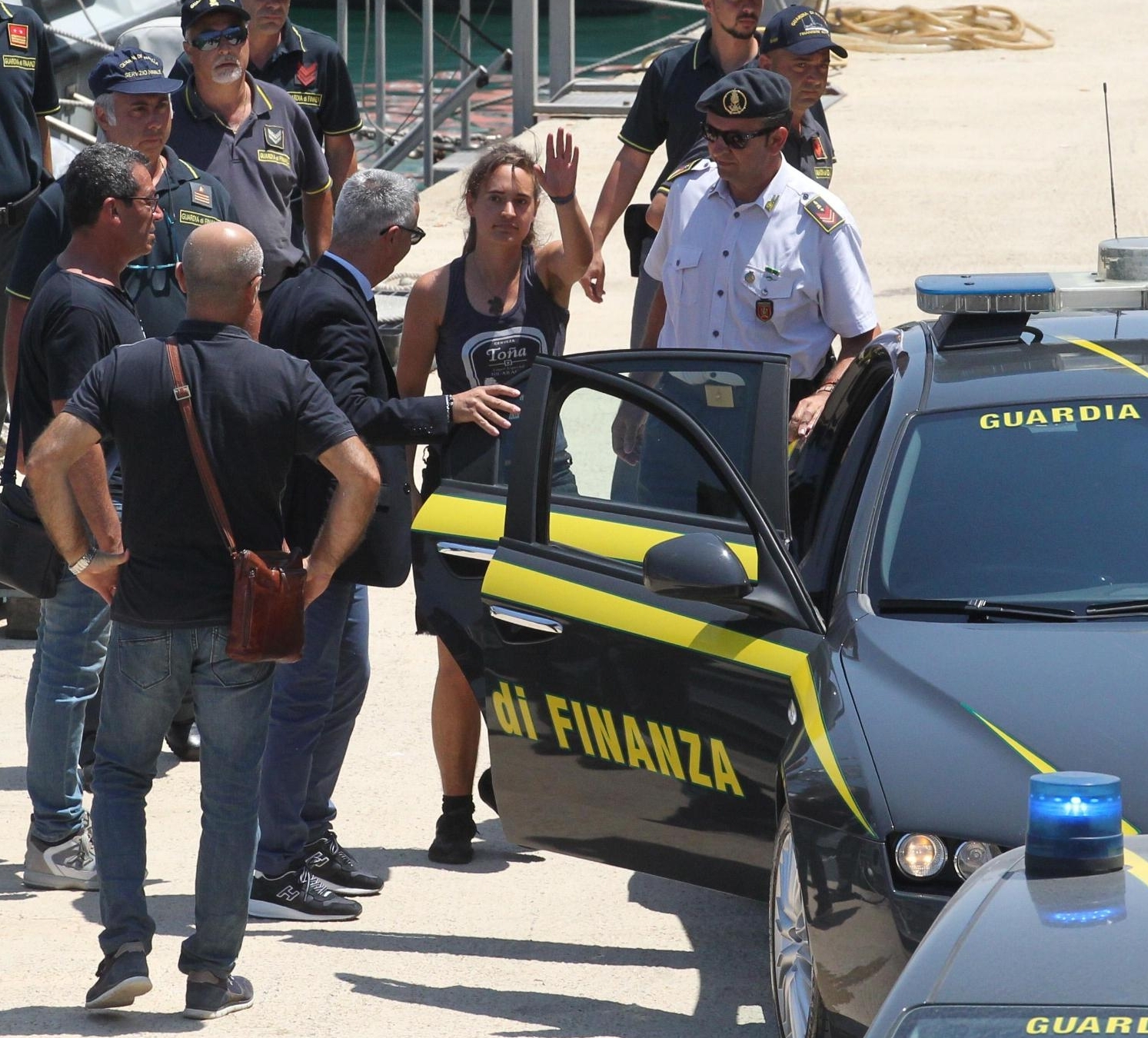 I collegamenti di Carola con il tribunale Onu dell’Aja