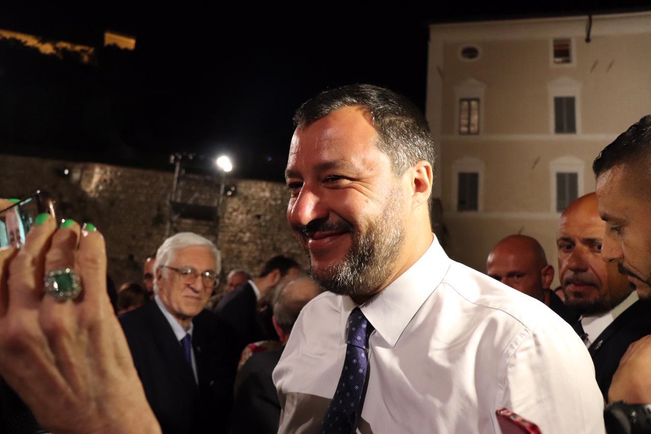 Lite Lega-M5S: e Savoini dove lo metto?