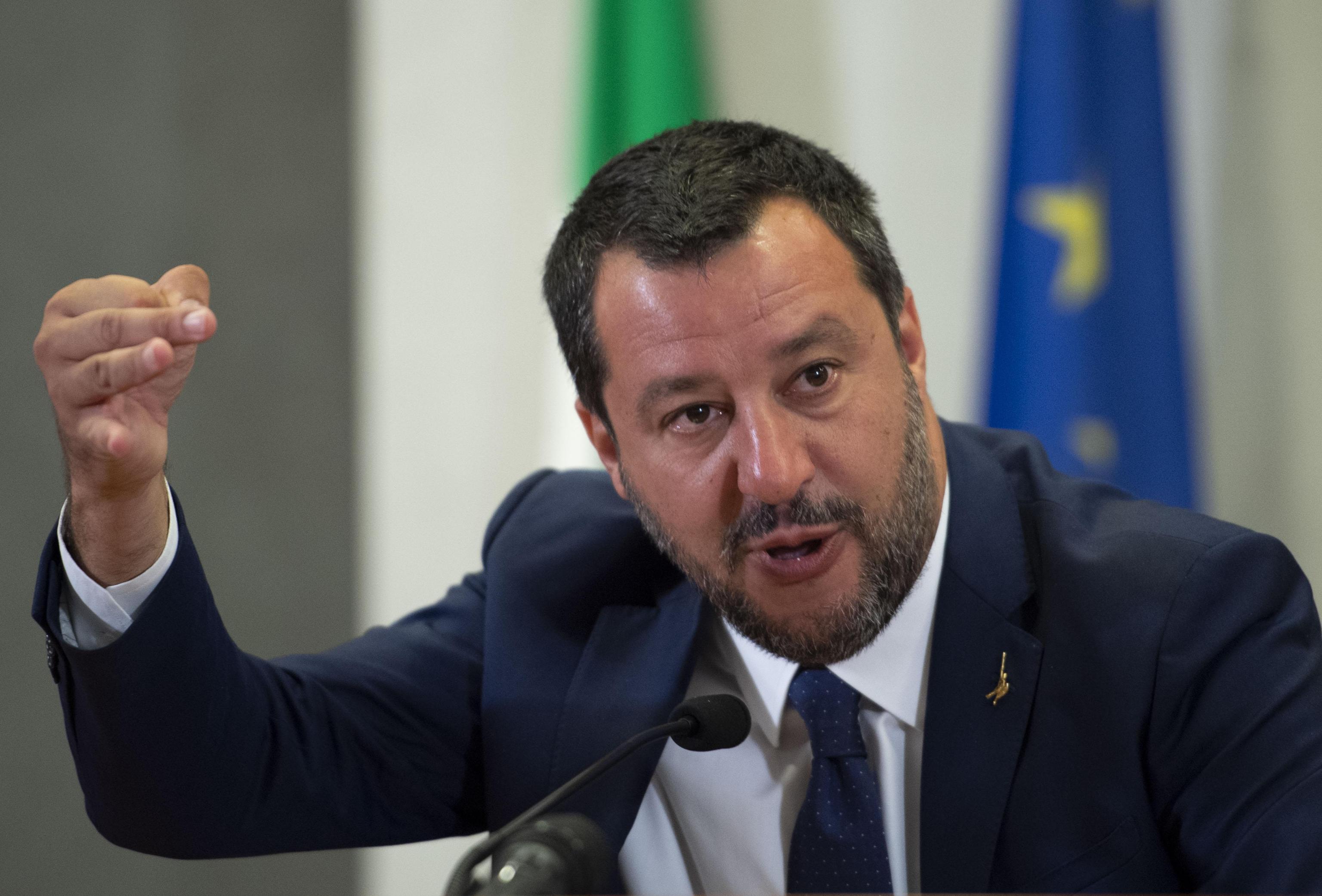 Migranti, Salvini va allo scontro con Francia e Germania