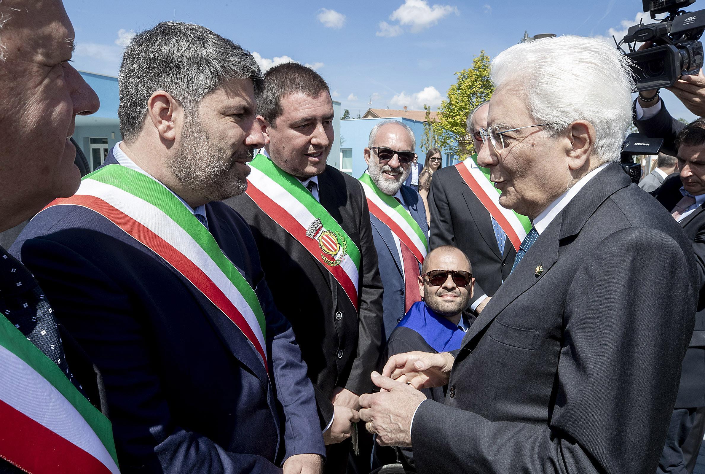 Amatrice, Mattarella visita la scuola ricostruita dopo il sisma