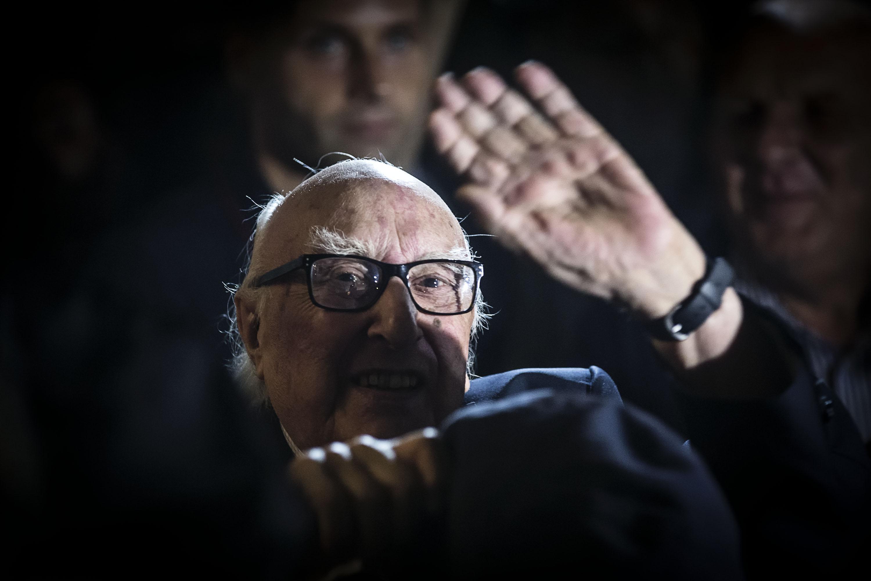 Camilleri e la ridicola beatificazione a reti unificate