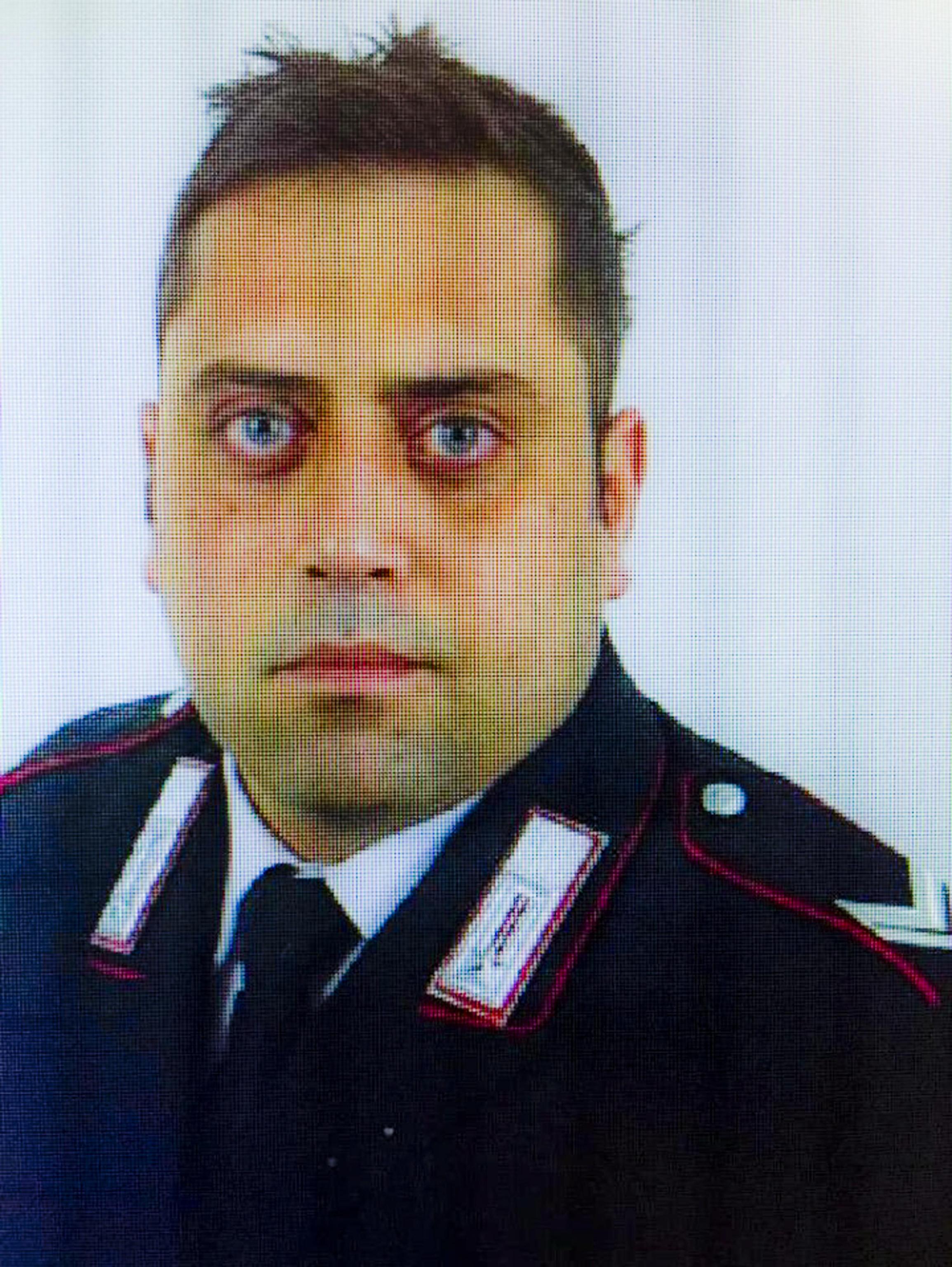 Mario Cerciello Rega “aveva dimenticato l’arma, non c’era tempo per reagire”