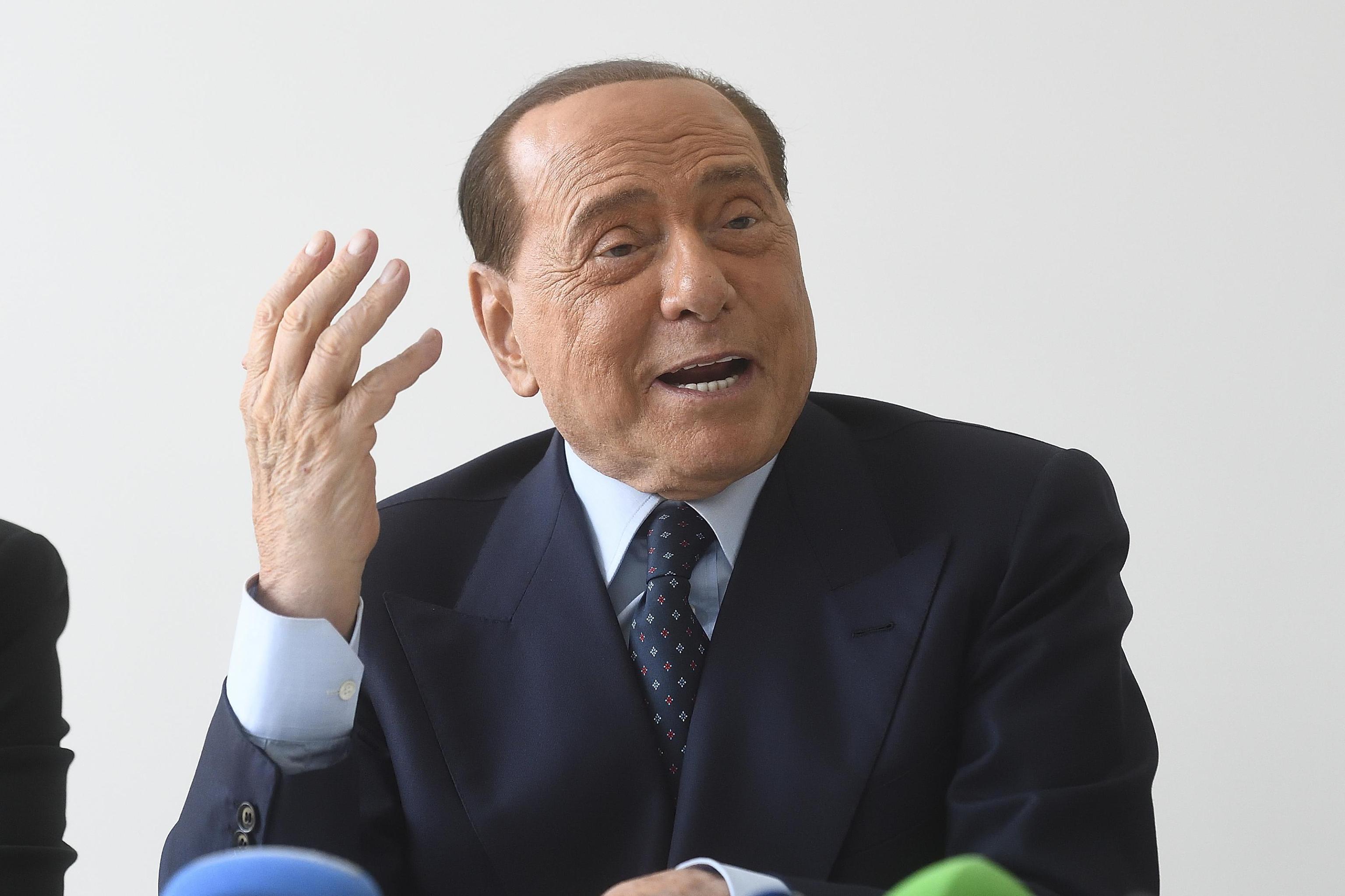 Berlusconi lancia un nuovo “Predellino”