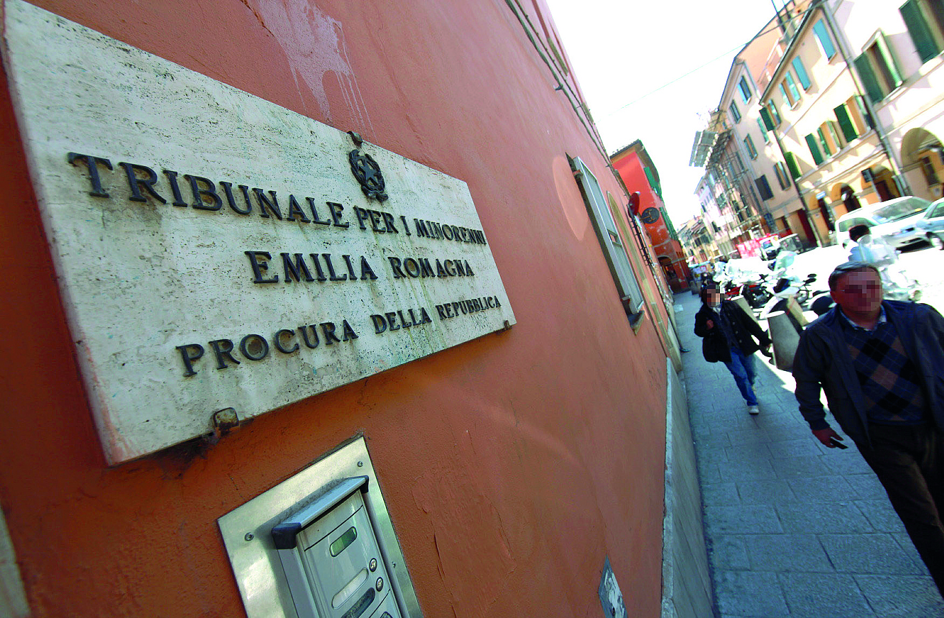 Bibbiano e dintorni: serve cautela