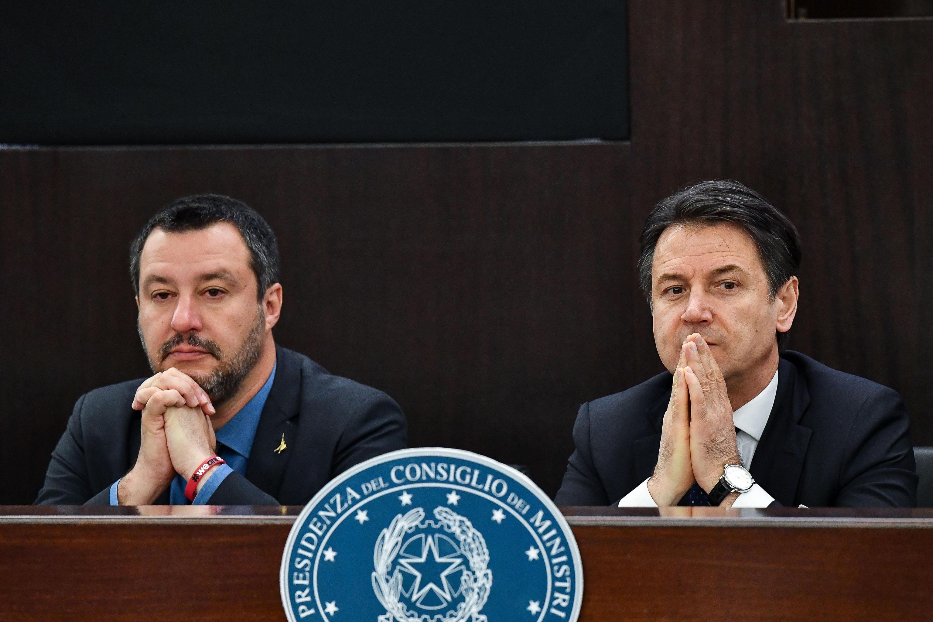 Manovra, Conte e Salvini si “contendono” le parti sociali