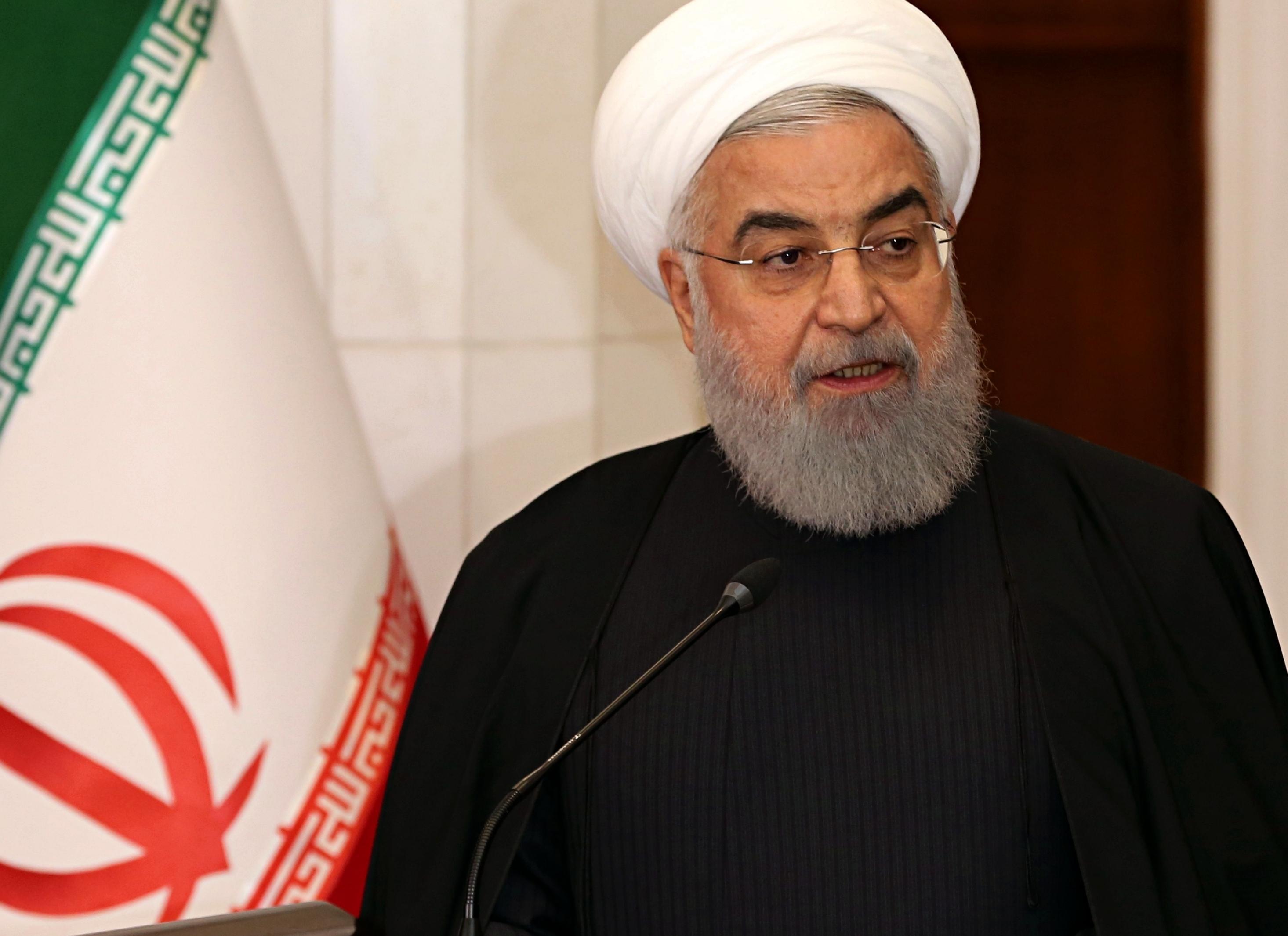 Iran, Rohani: “Trump faccia primo passo, tolga sanzioni”