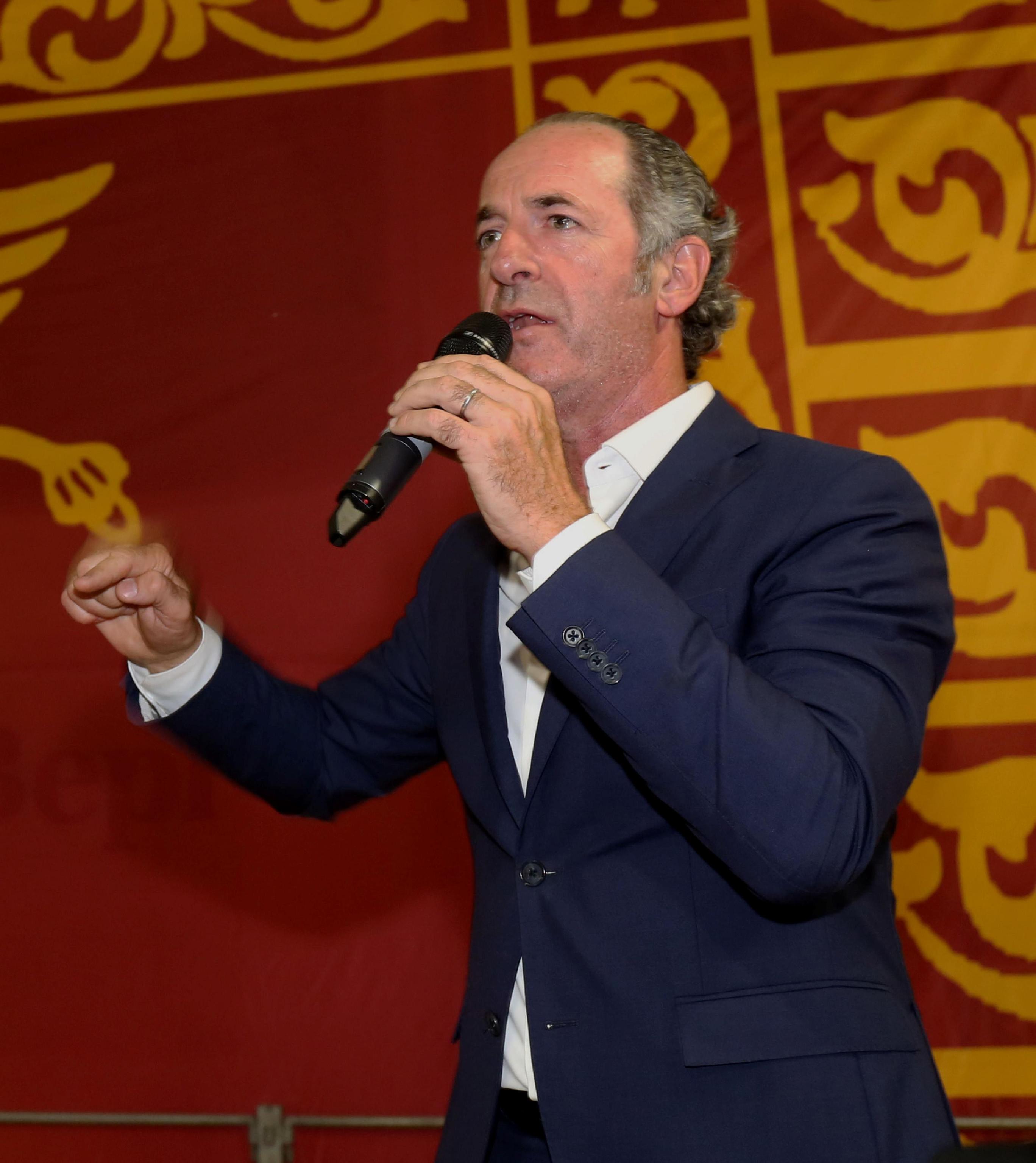 Governo, Zaia: “L’accordo M5s-Pd è un abbraccio mortale”