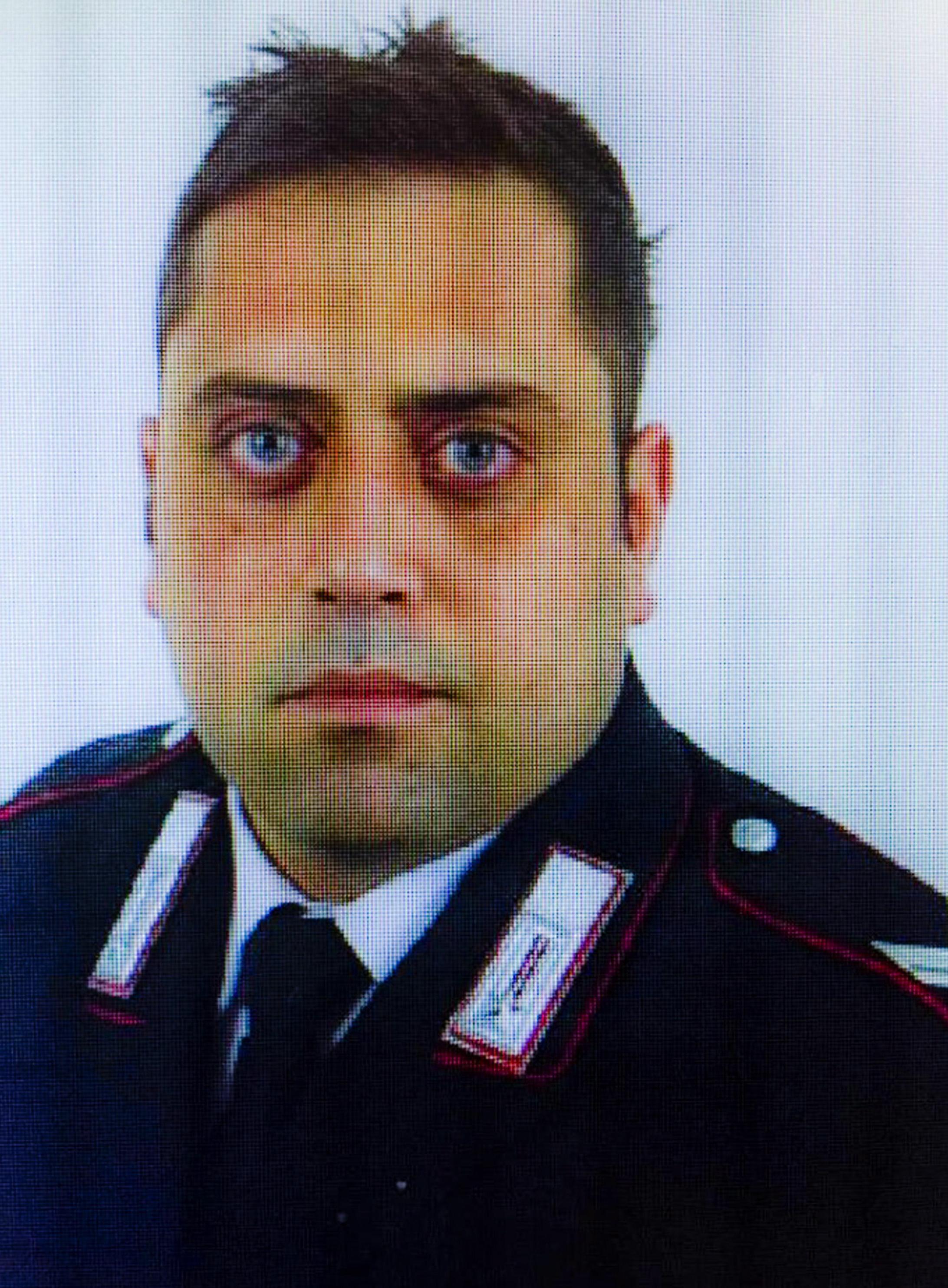 Mario Cerciello Rega era disarmato e senza manette