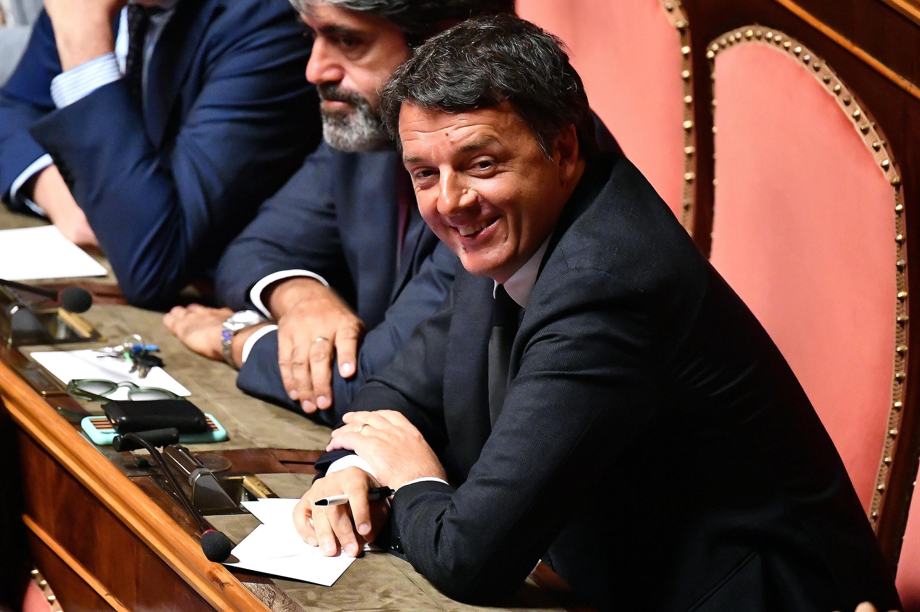 Renzi vara il partito della poltrona