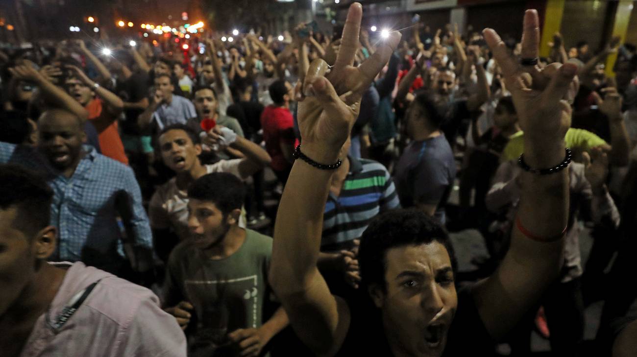Egitto, la protesta contro al-Sisi infiamma Piazza Tahrir