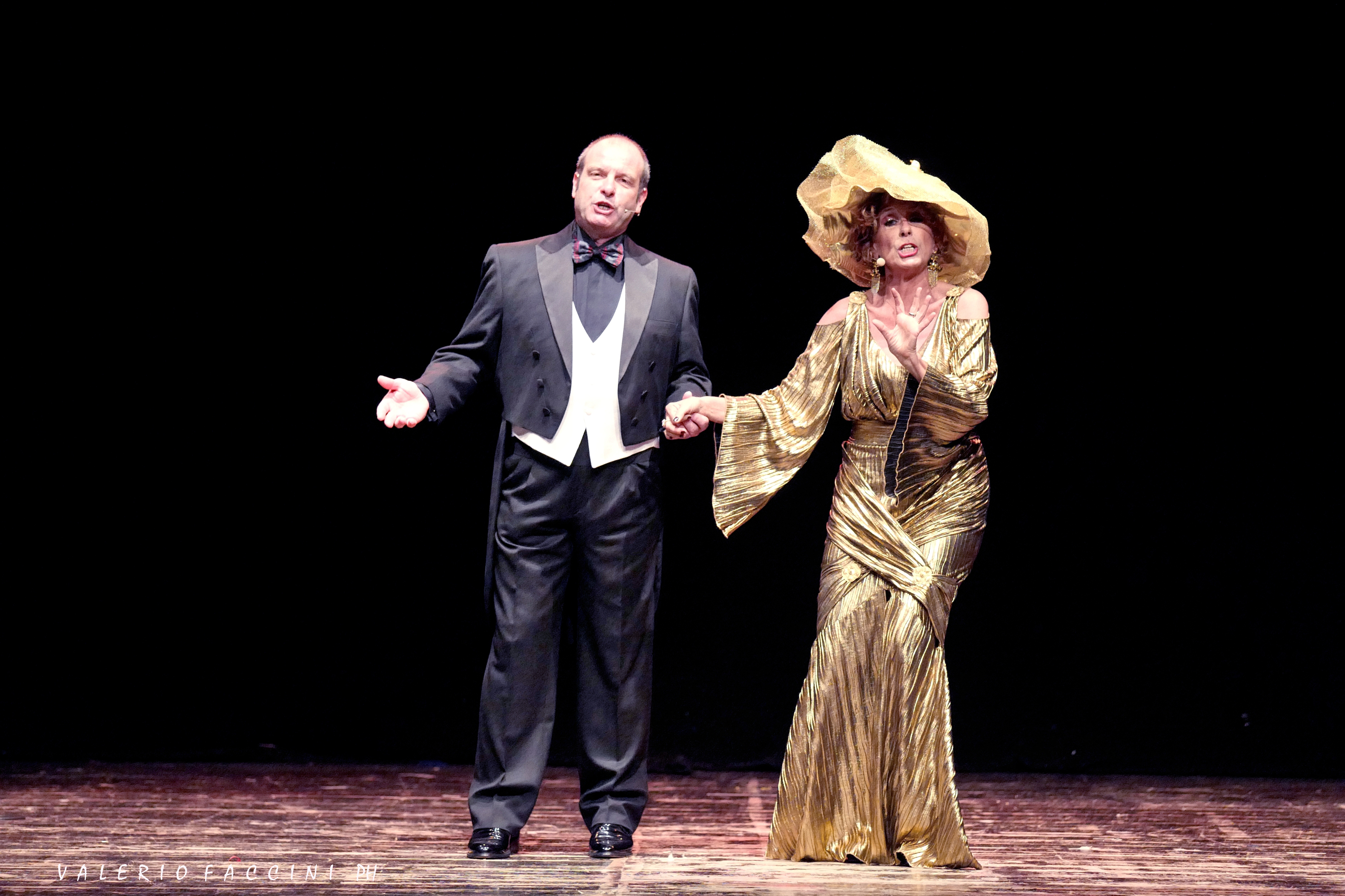 “Femmes”: Donne al Petrolini