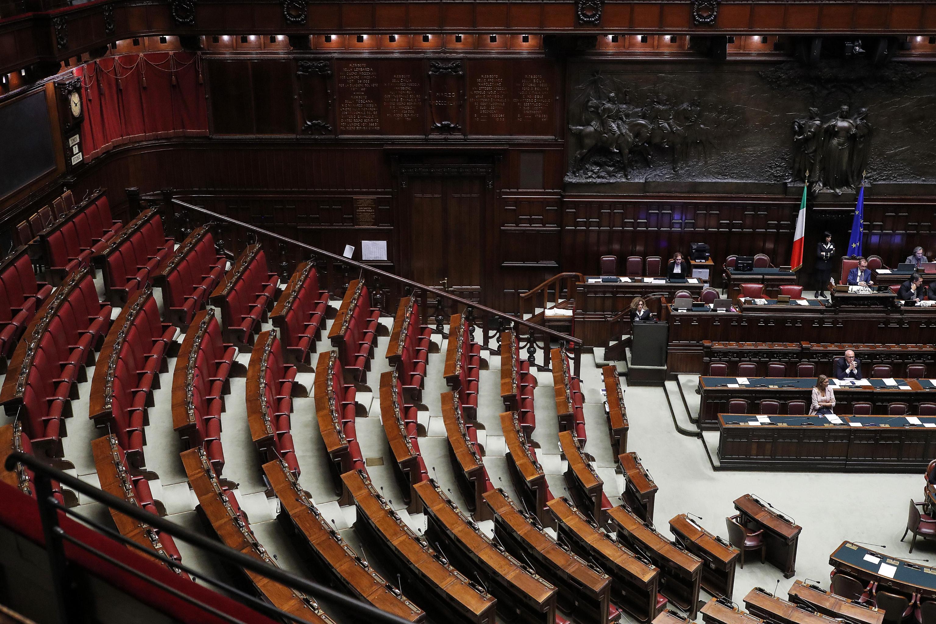 L’ultimo harakiri della politica