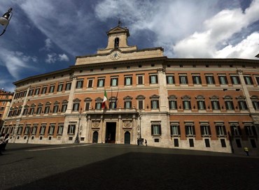 Se la casta restante mantiene un Senato come doppione