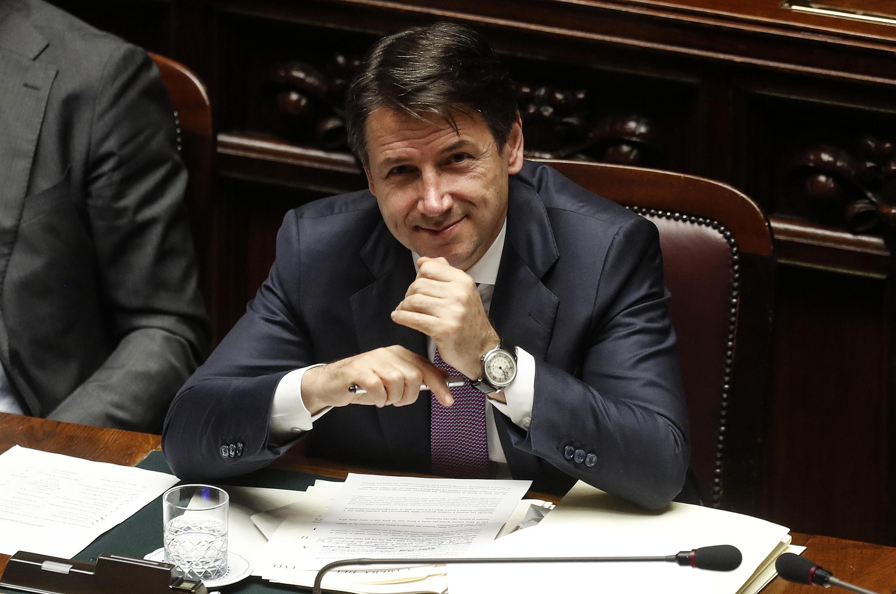 La manovra aperta e condanna preventiva per Conte