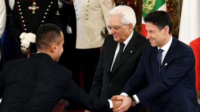 Mattarella, Conte, Di Maio: i tre senza politica estera