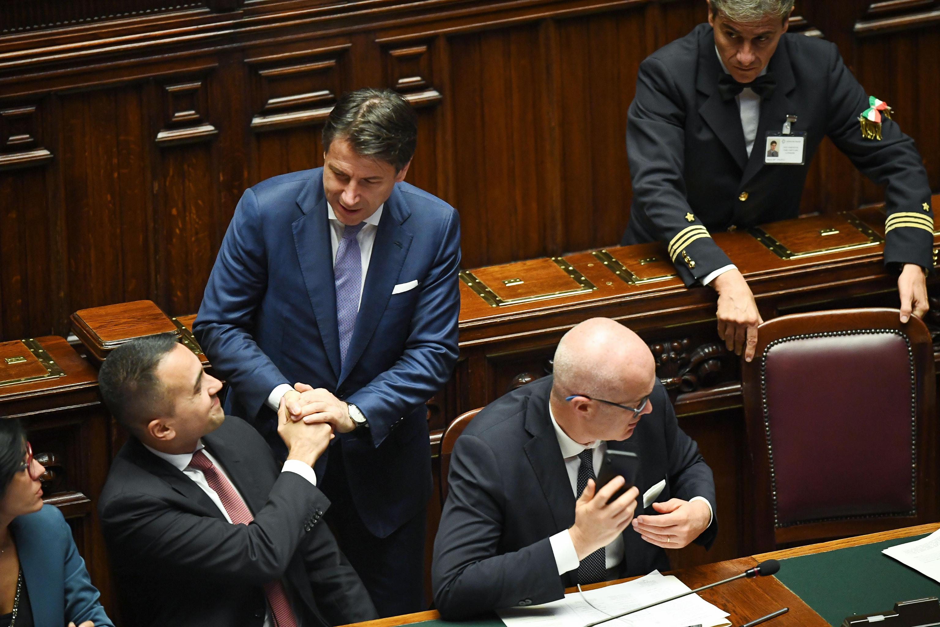 Manovra: scontro nel governo sulle partite Iva