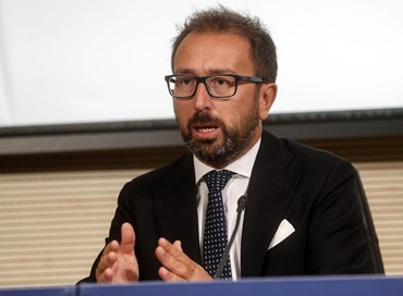 Bonafede oltre il calzino