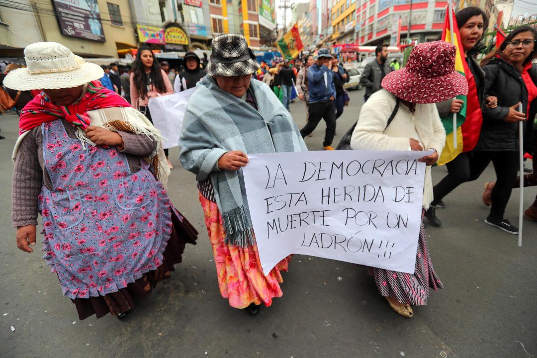 Bolivia, Morales proclamato presidente ma l’Osa chiede verifiche