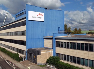 Ilva, ArcelorMittal si ritira, Sindacati: “Una bomba sociale”