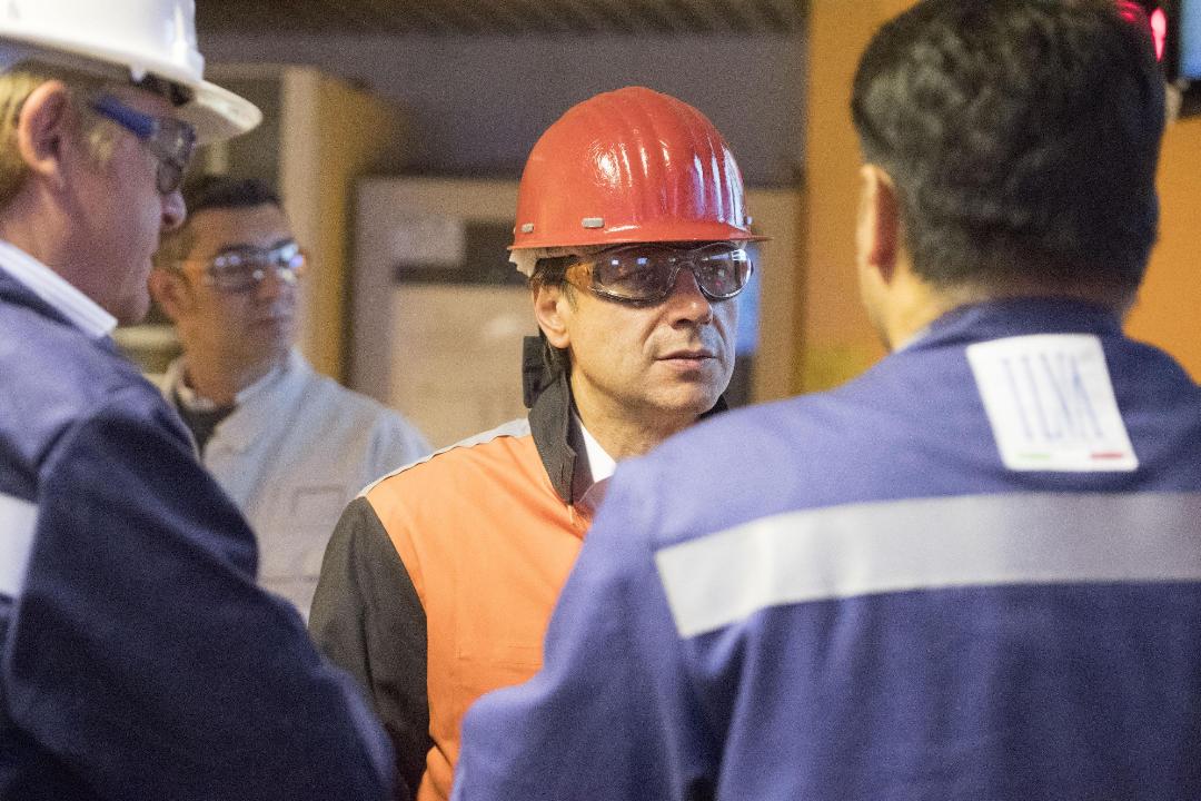 L’imbarazzo di Conte sull’ex Ilva: “Ministri, portate idee per Taranto”