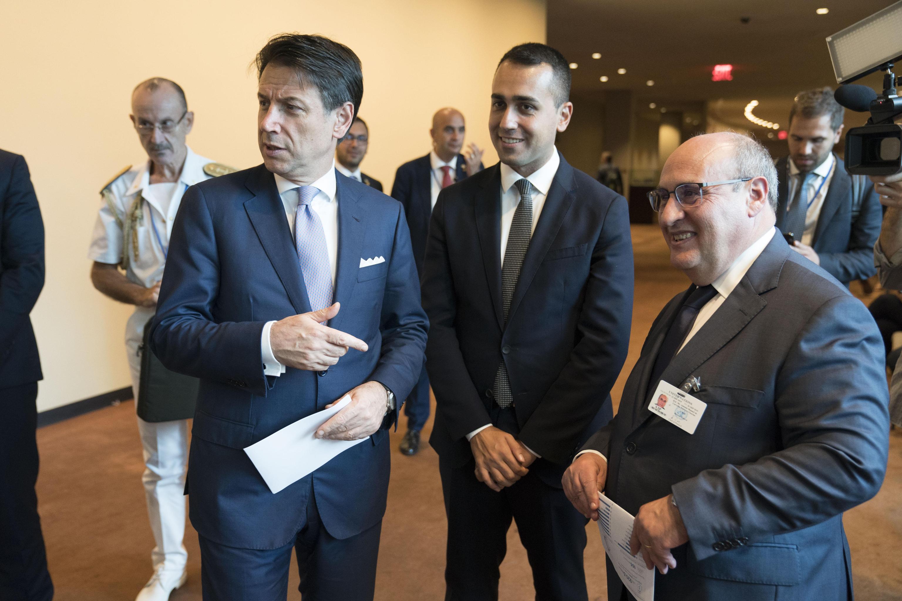 Mes, Di Maio sconfessa Conte e spacca il M5s