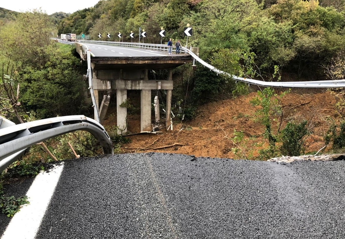 Il maltempo non dà tregua, allerta rossa in Emilia