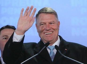 Romania, trionfa il liberale di centrodestra Iohannis