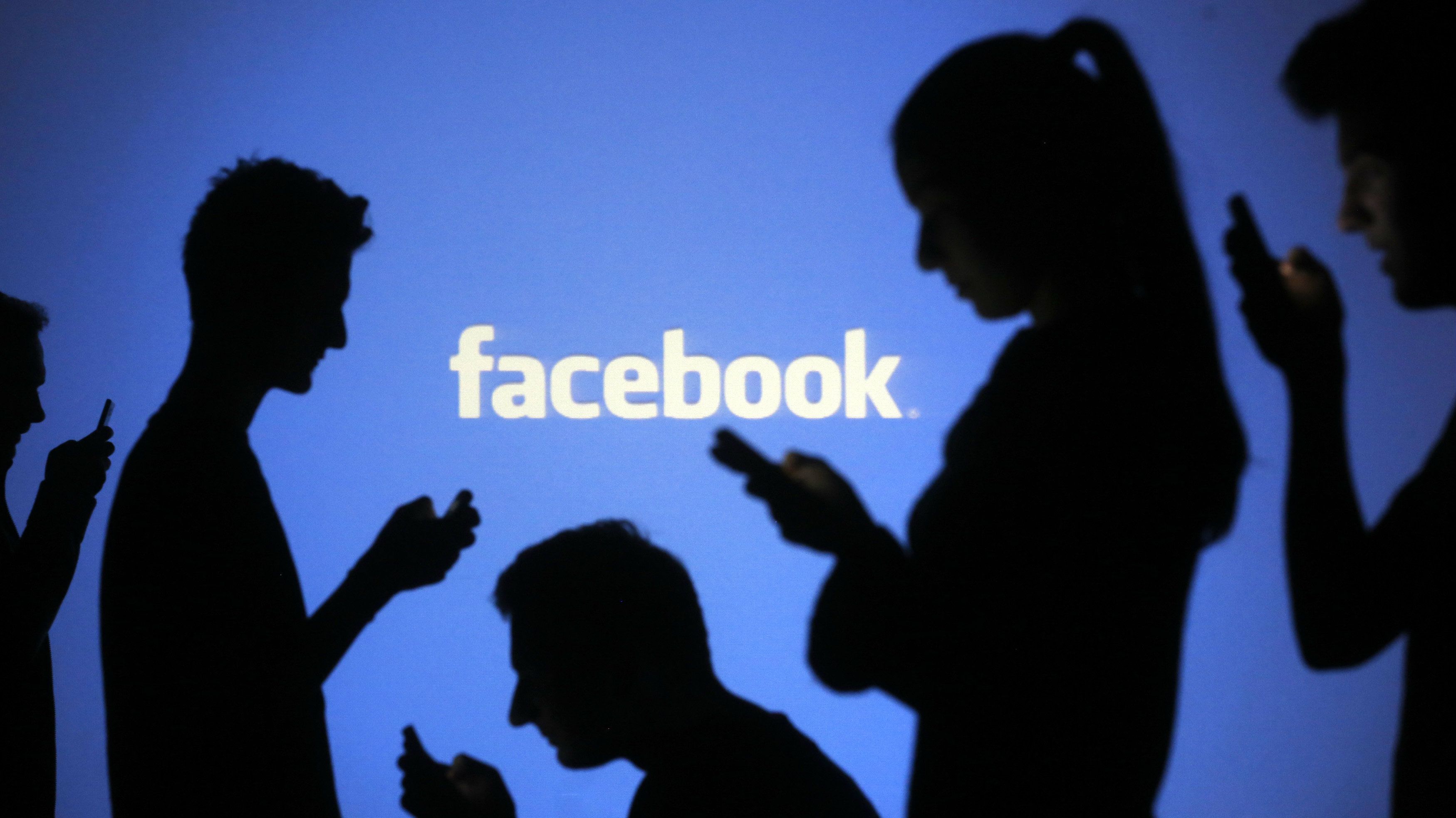 Facebook, l’a-social network