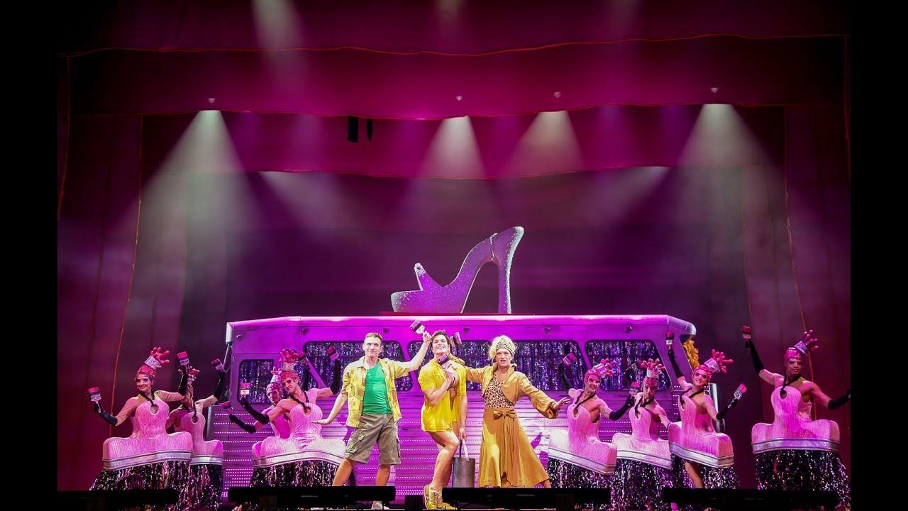 “Priscilla”, applausi a scena aperta al Brancaccio