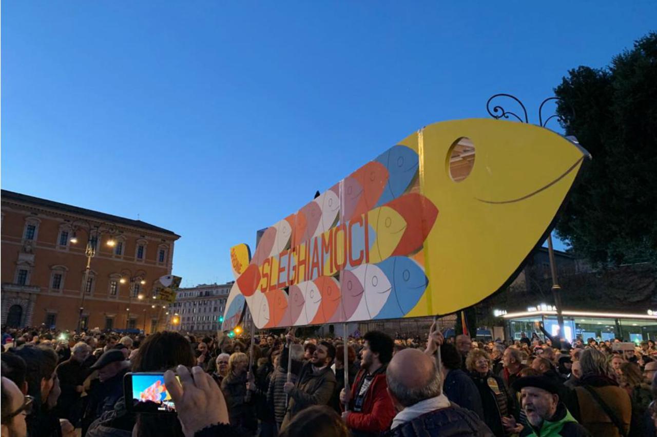 Demenza politica e propaganda