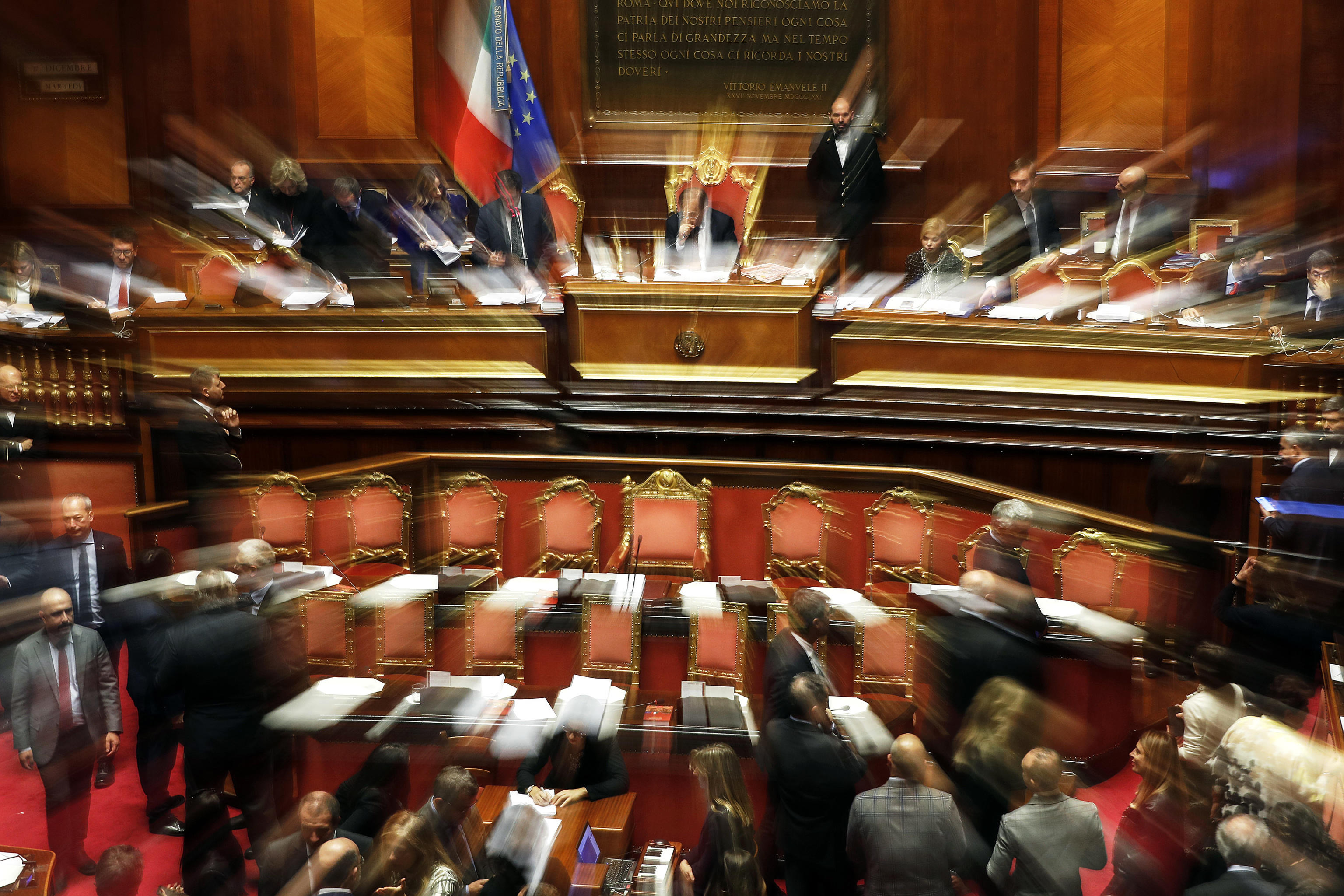 Parlamento: la decrescita infelice